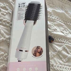 Basically NEW L +W BIO hair dryer brush!